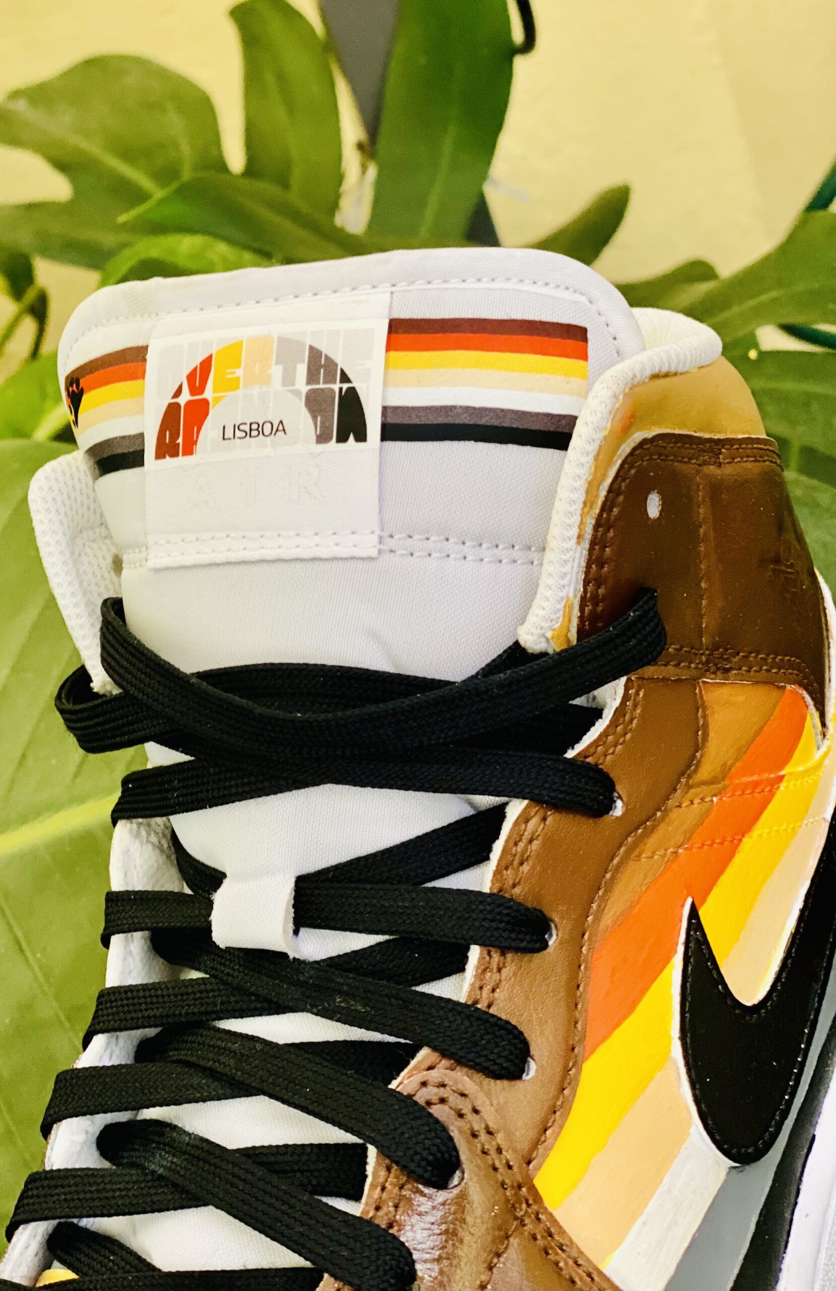 Nike "Bear" Jordan 1 Mid - original - Image 4