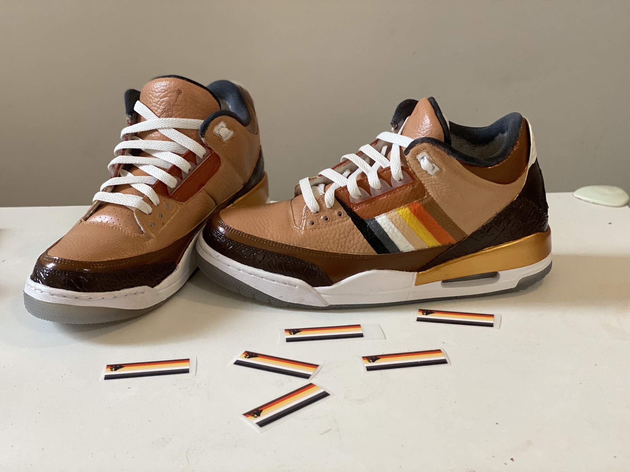 Nike "Bear" Jordan 3 - Image 3